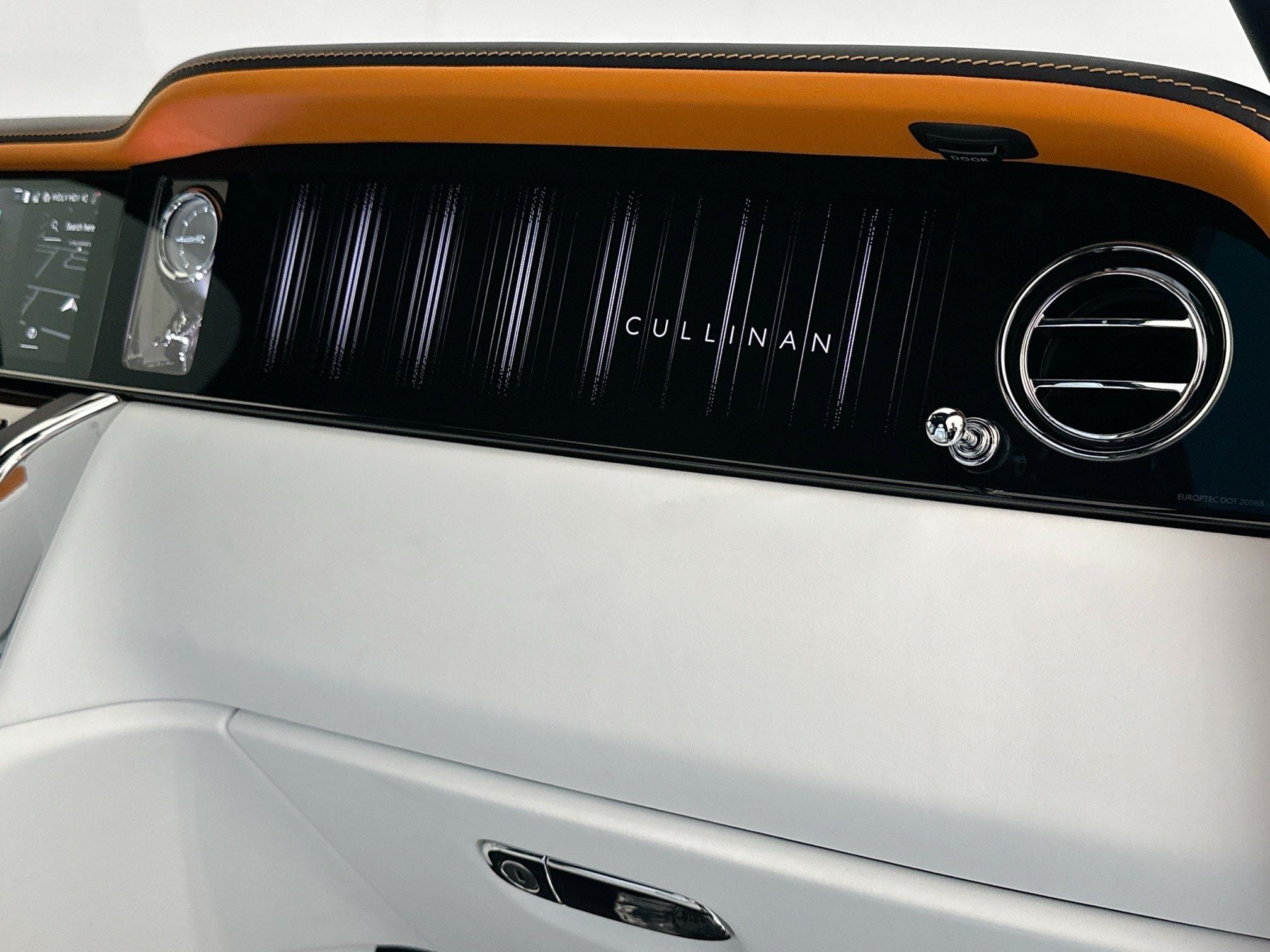 2027 Rolls-Royce Cullinan 