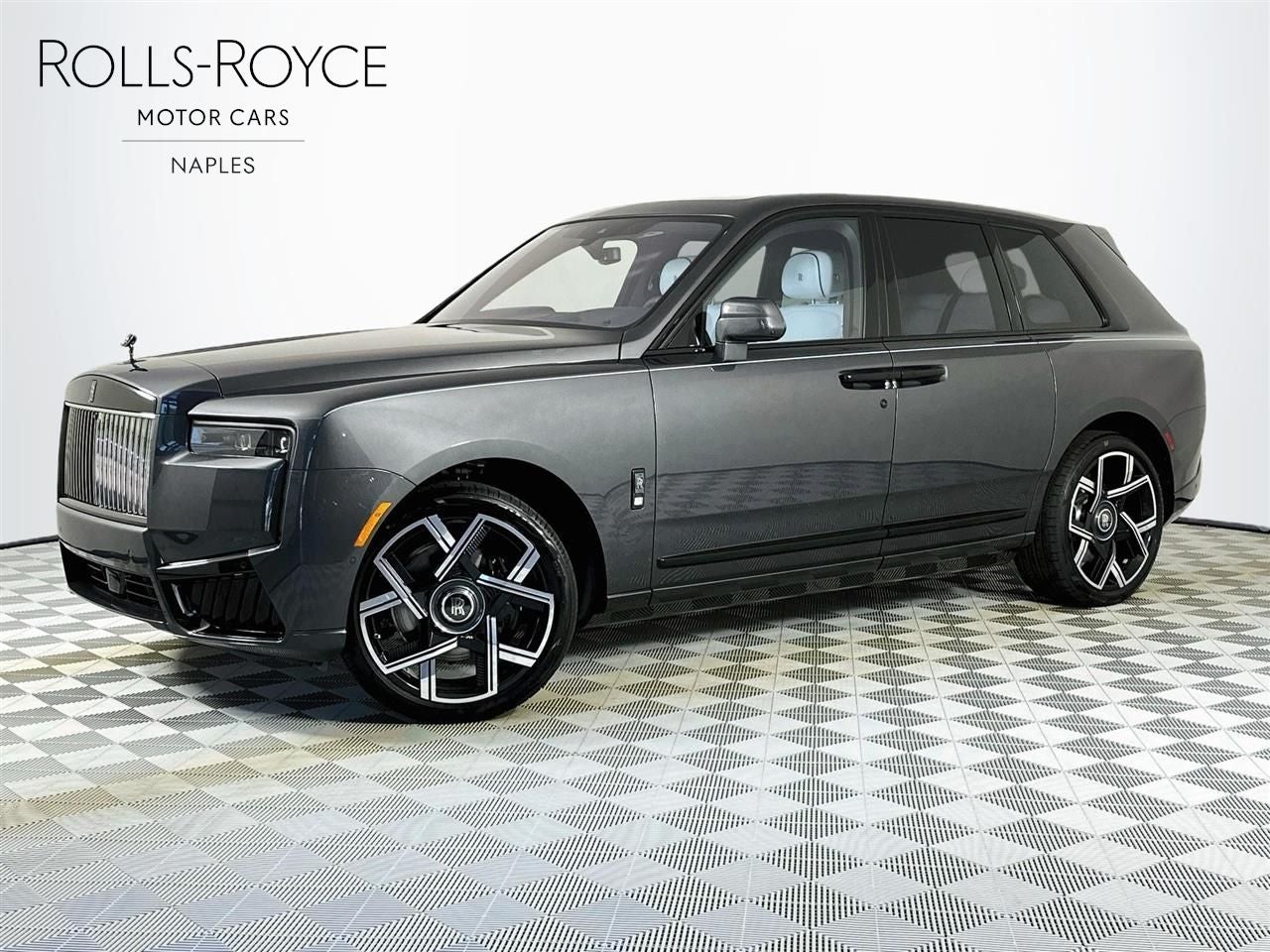 2027 Rolls-Royce Black Badge Cullinan Base