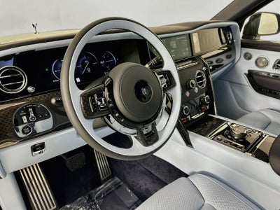 2027 Rolls-Royce Black Badge Cullinan Base