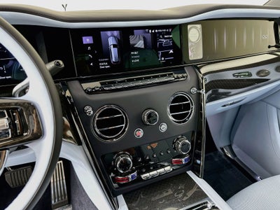 2027 Rolls-Royce Black Badge Cullinan Base
