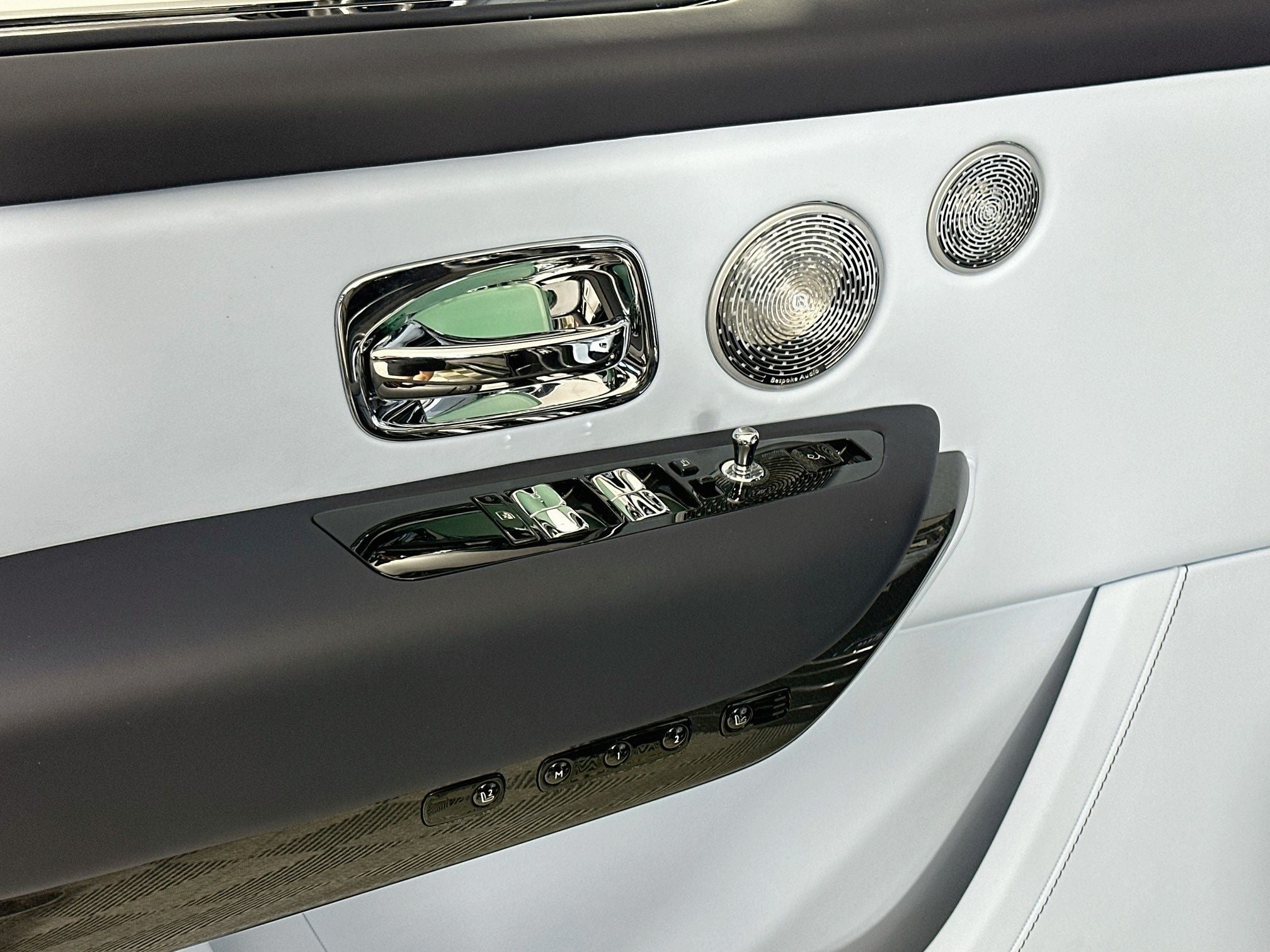 2027 Rolls-Royce Black Badge Cullinan Base