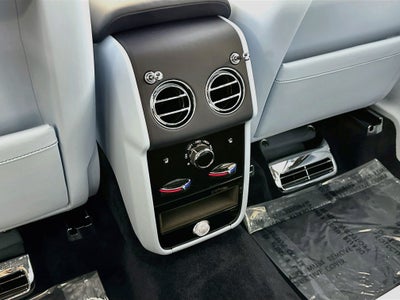 2027 Rolls-Royce Black Badge Cullinan Base