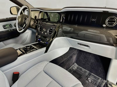 2027 Rolls-Royce Black Badge Cullinan Base