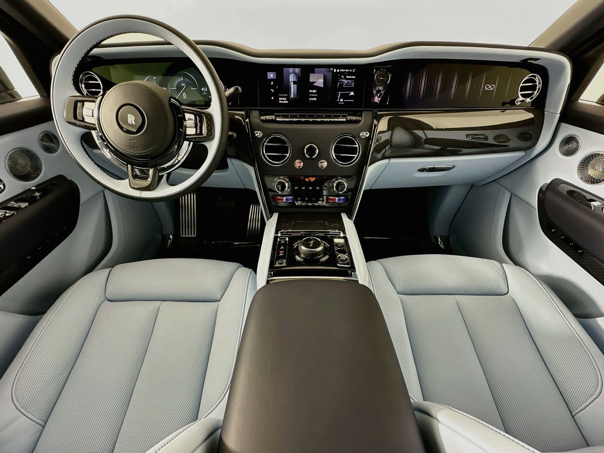 2027 Rolls-Royce Black Badge Cullinan Base
