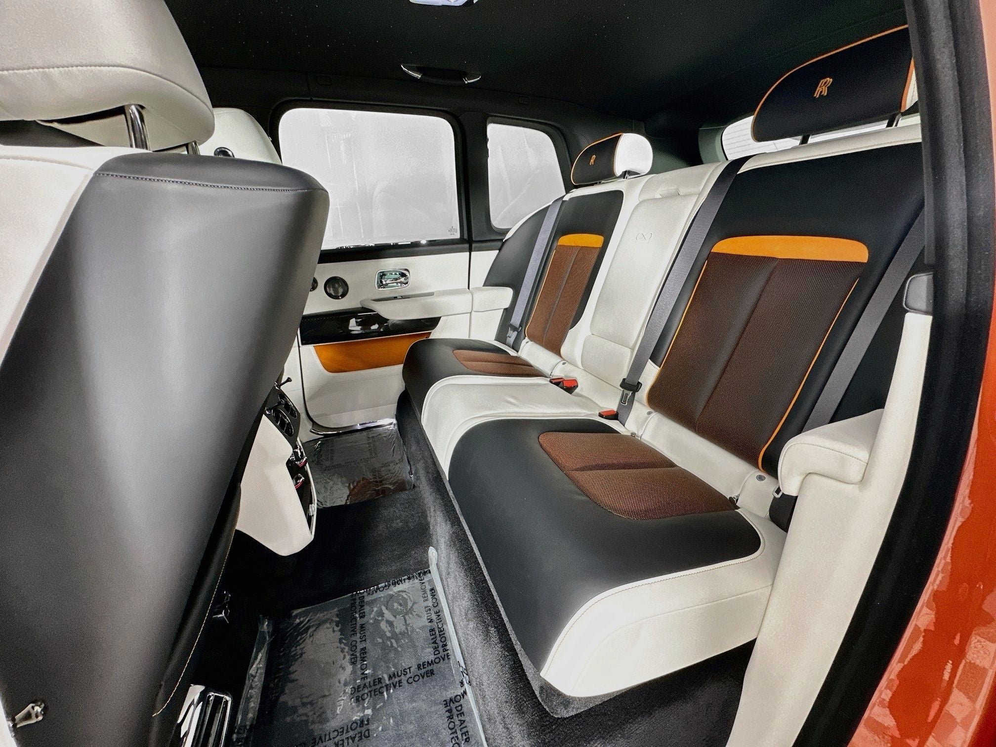 2027 Rolls-Royce Black Badge Cullinan Base