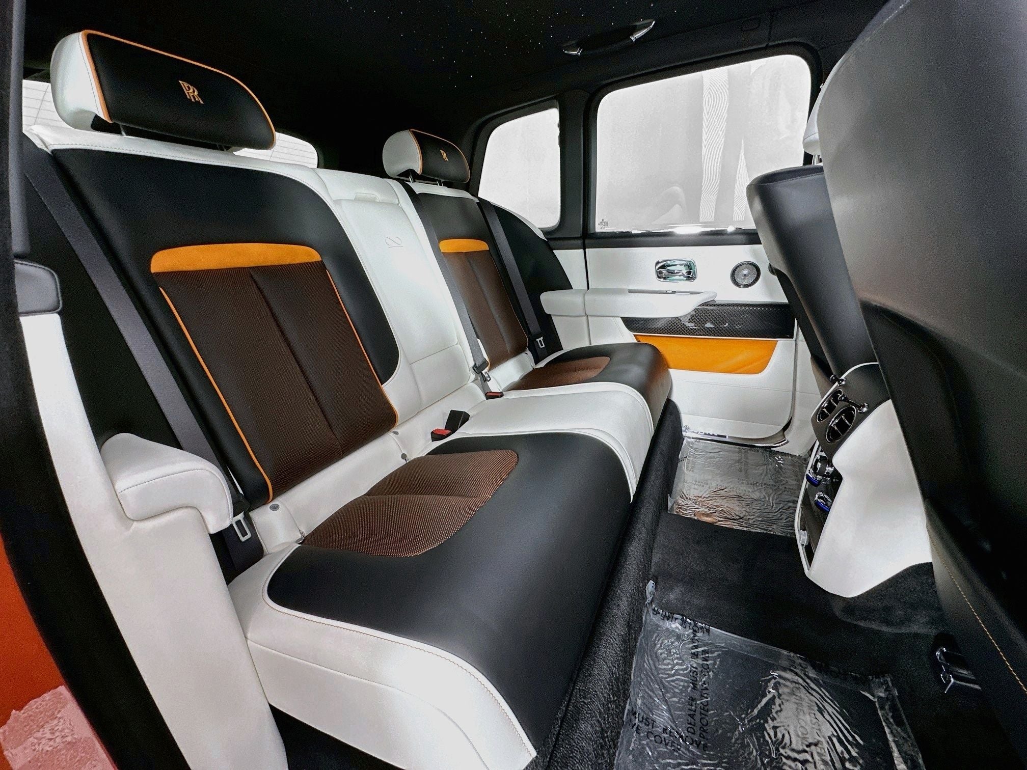 2027 Rolls-Royce Black Badge Cullinan Base