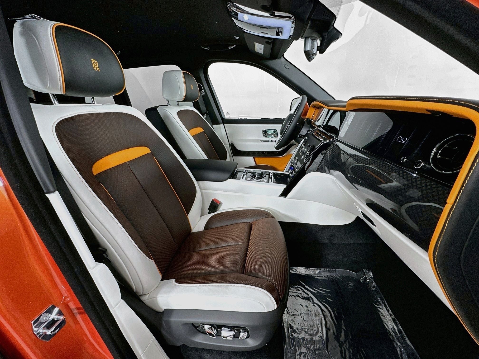 2027 Rolls-Royce Black Badge Cullinan Base