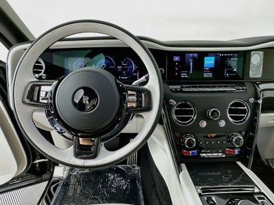 2027 Rolls-Royce Black Badge Cullinan Base