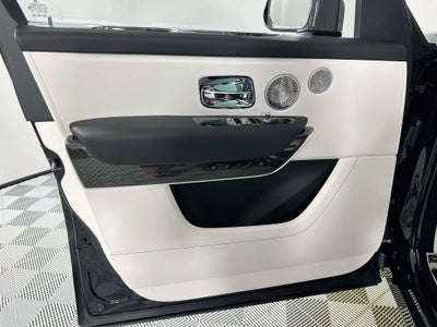 2027 Rolls-Royce Black Badge Cullinan Base