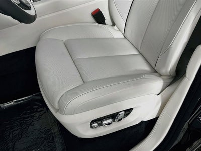 2027 Rolls-Royce Black Badge Cullinan Base