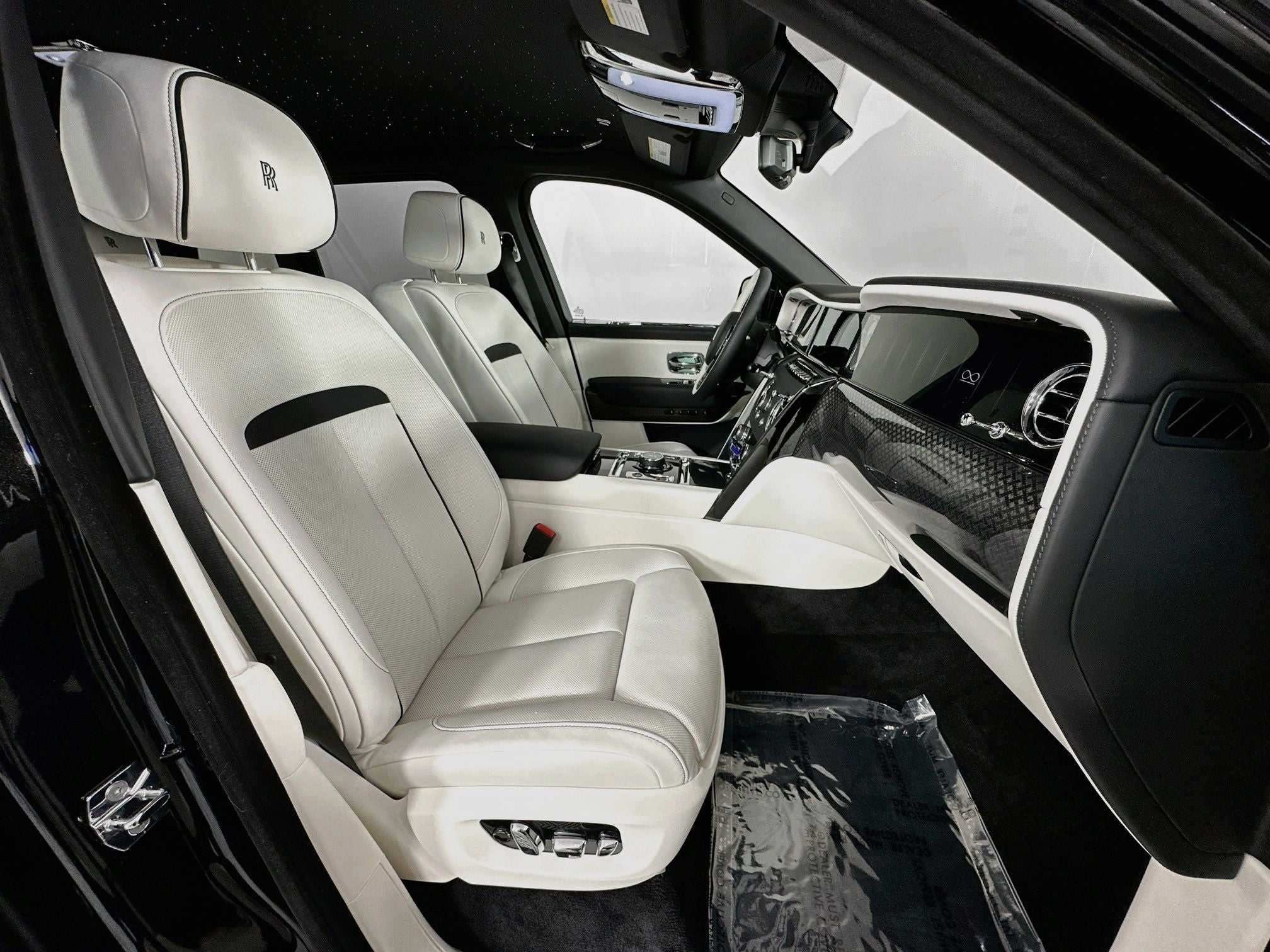 2027 Rolls-Royce Black Badge Cullinan Base