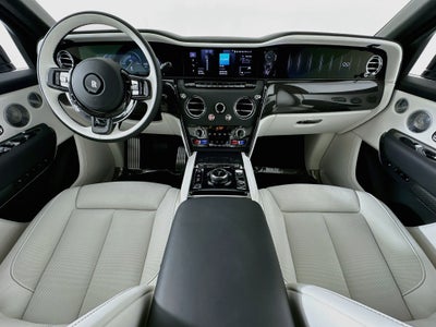 2027 Rolls-Royce Black Badge Cullinan Base