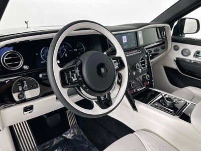 2026 Rolls-Royce Black Badge Cullinan Base