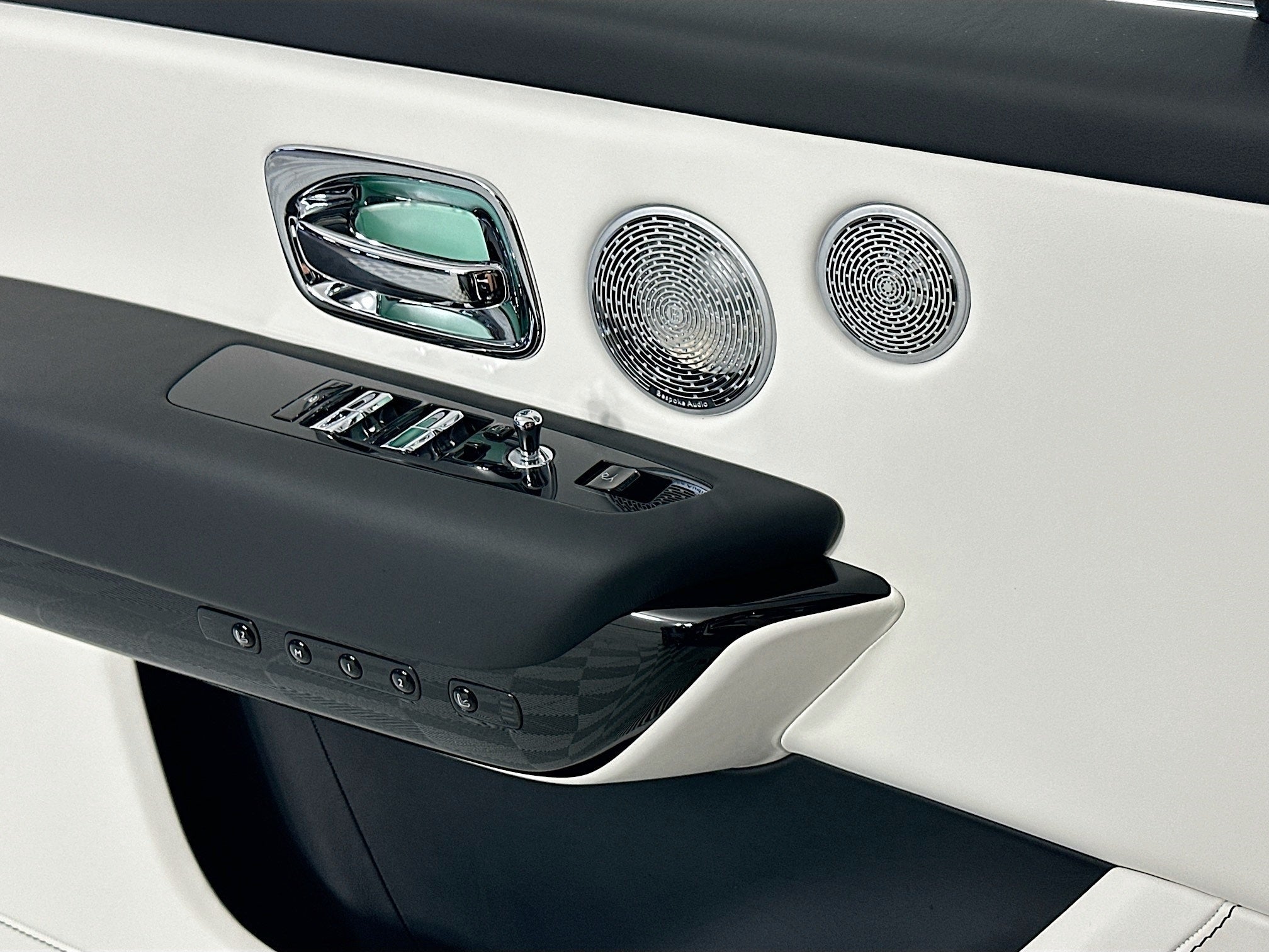 2026 Rolls-Royce Black Badge Cullinan Base