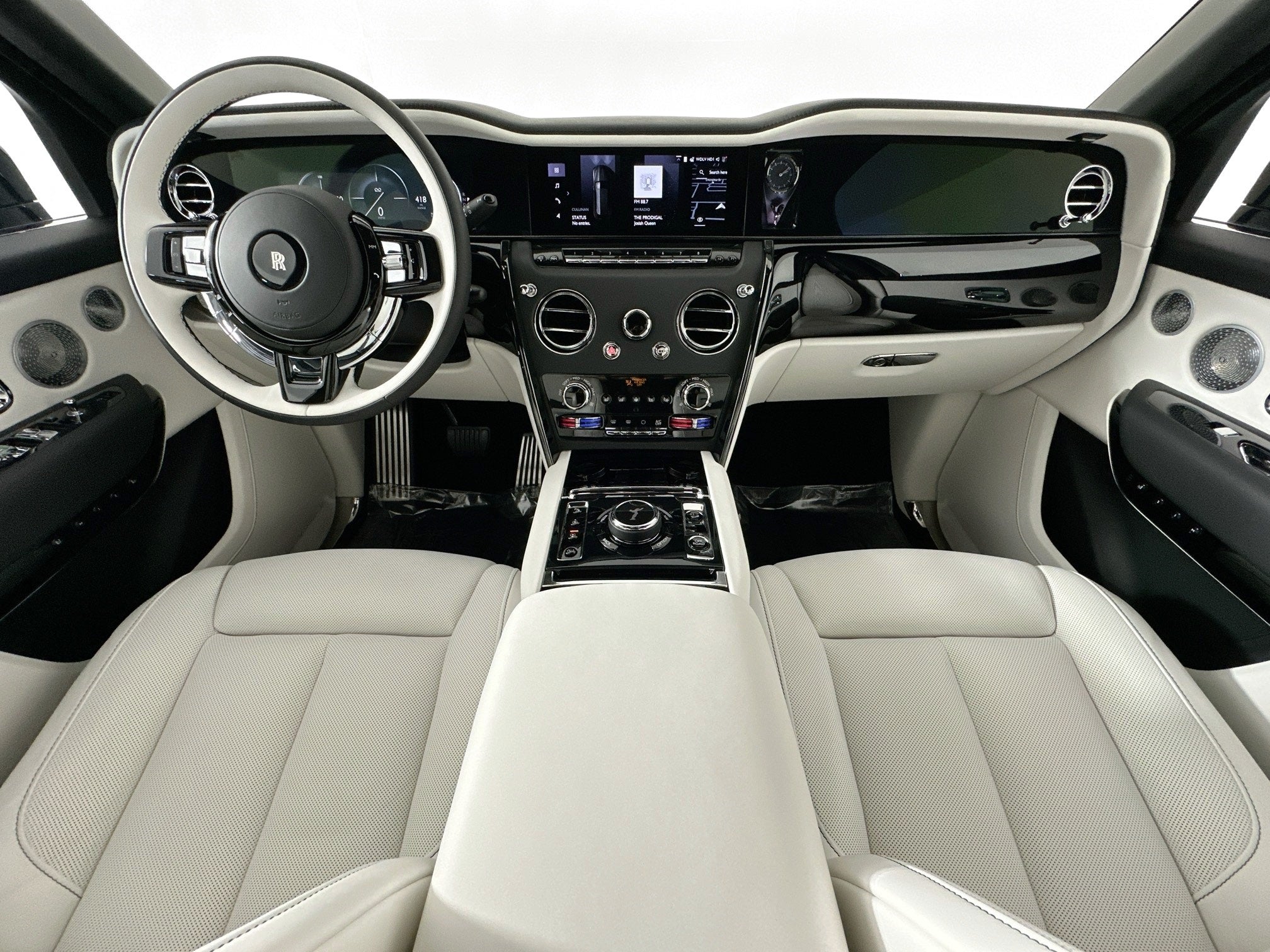 2026 Rolls-Royce Black Badge Cullinan Base