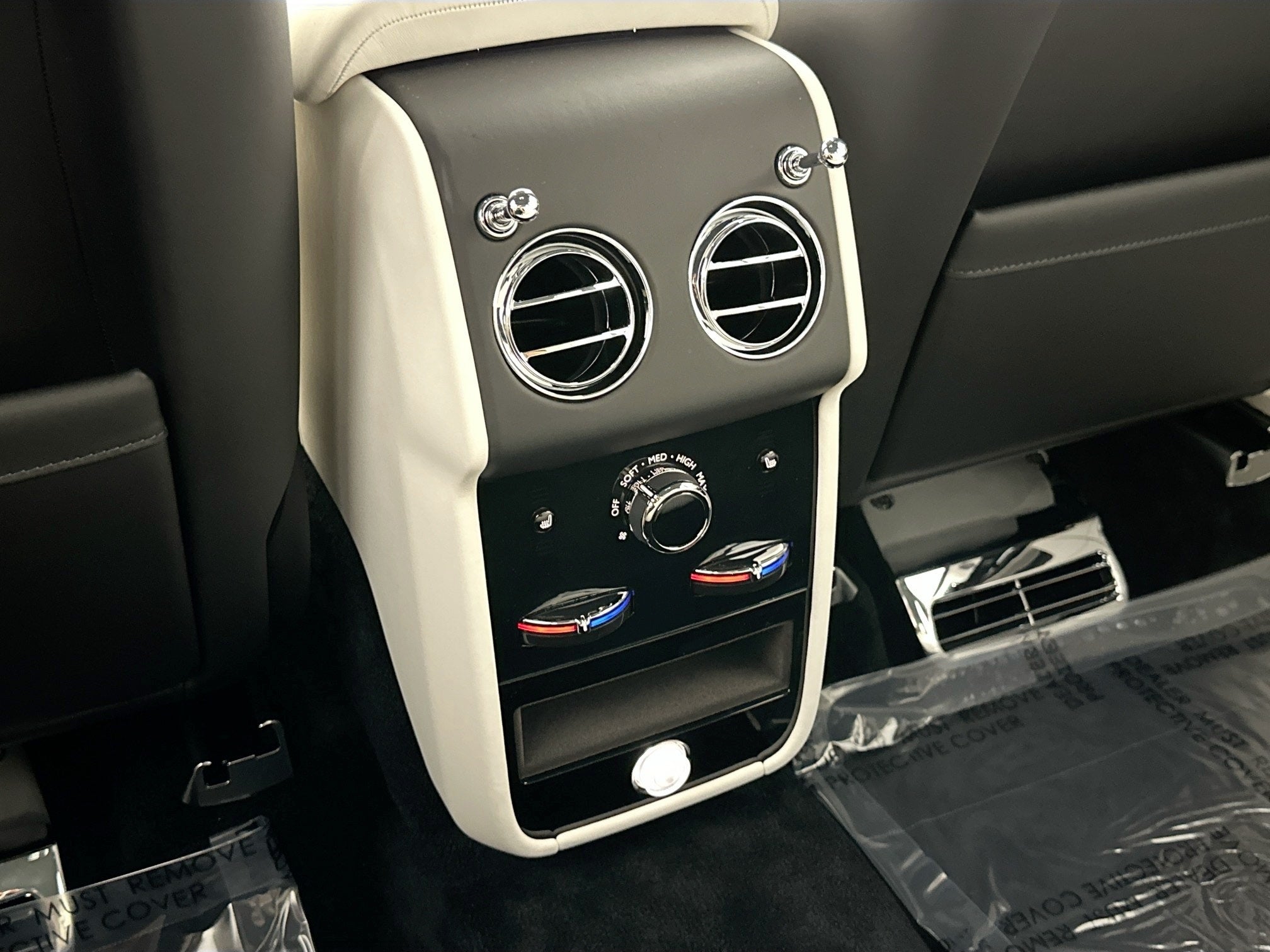 2026 Rolls-Royce Black Badge Cullinan Base