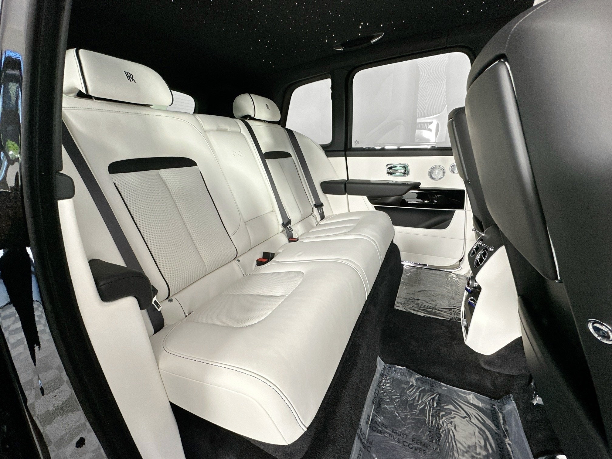 2026 Rolls-Royce Black Badge Cullinan Base