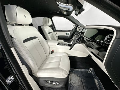 2026 Rolls-Royce Black Badge Cullinan Base