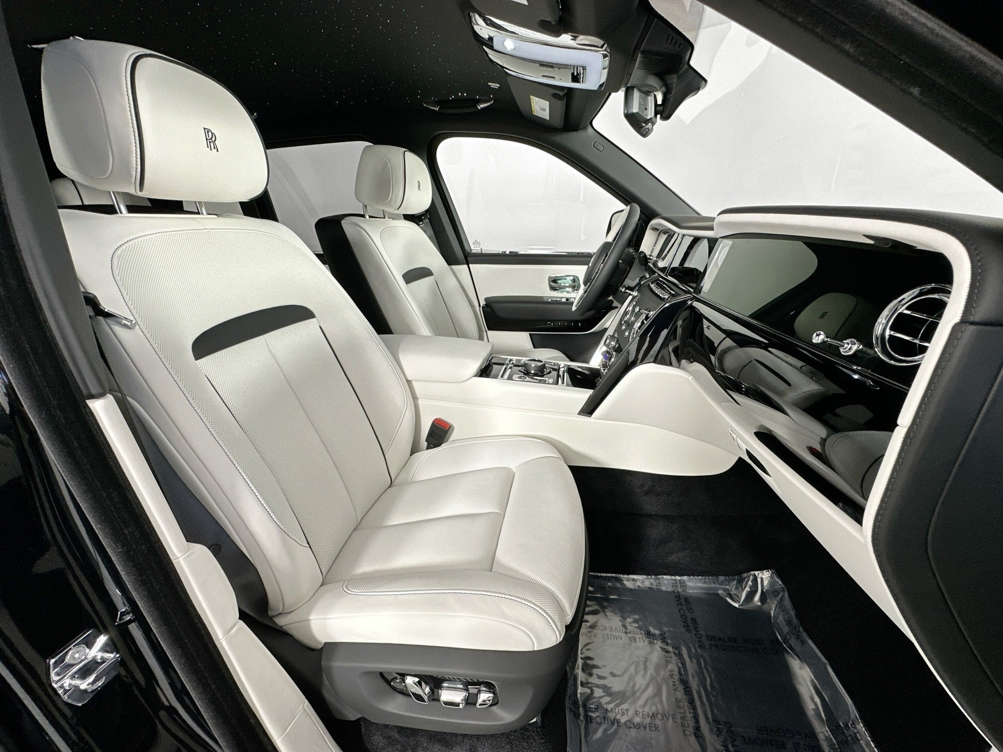 2026 Rolls-Royce Black Badge Cullinan Base