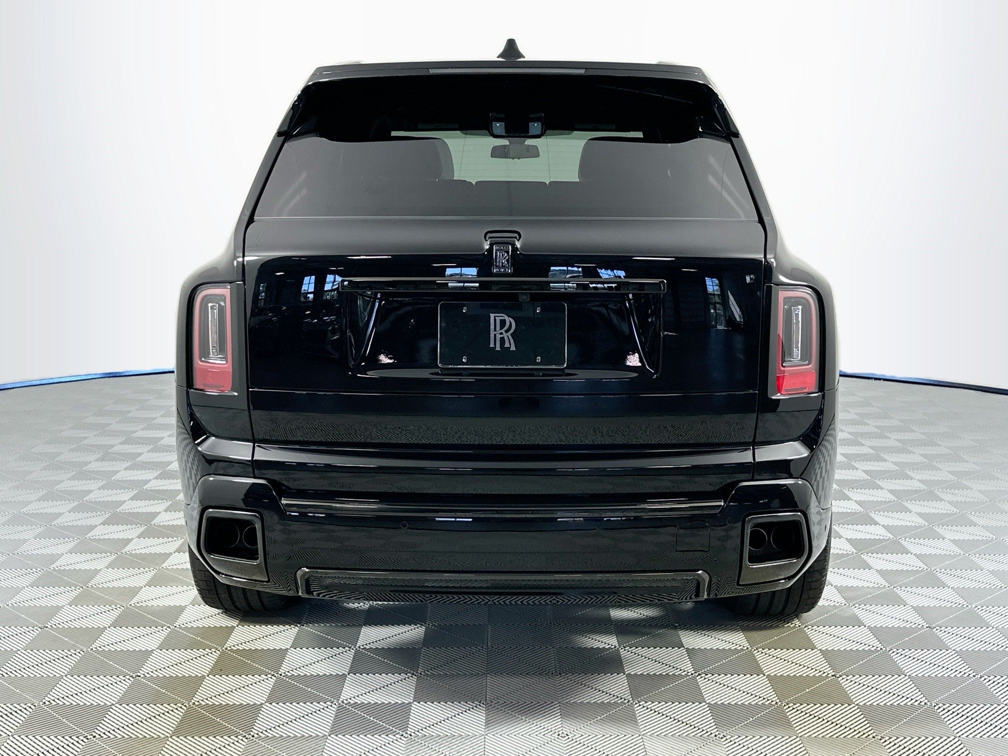 2026 Rolls-Royce Black Badge Cullinan Base
