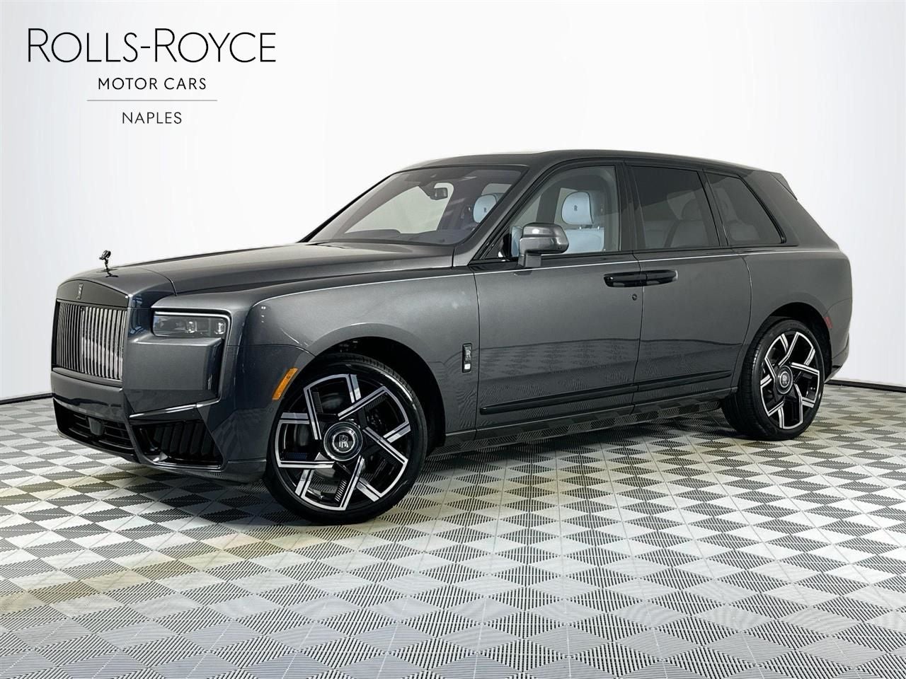 2026 Rolls-Royce Black Badge Cullinan Base