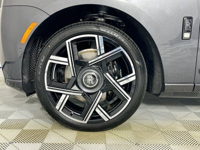 2026 Rolls-Royce Black Badge Cullinan Base