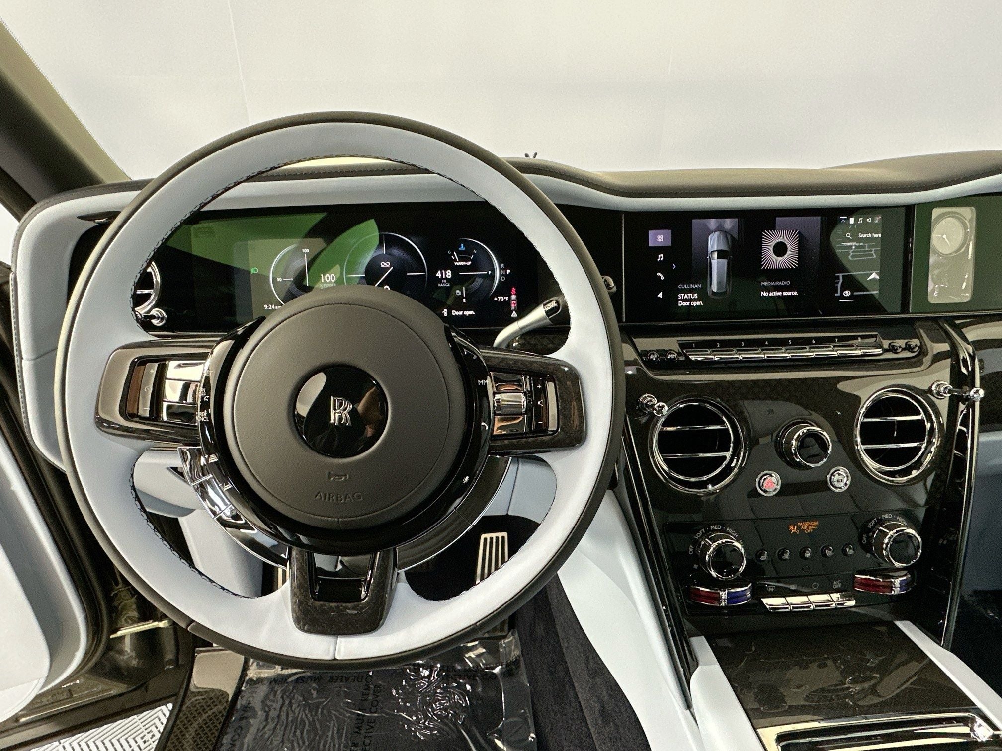 2026 Rolls-Royce Black Badge Cullinan Base