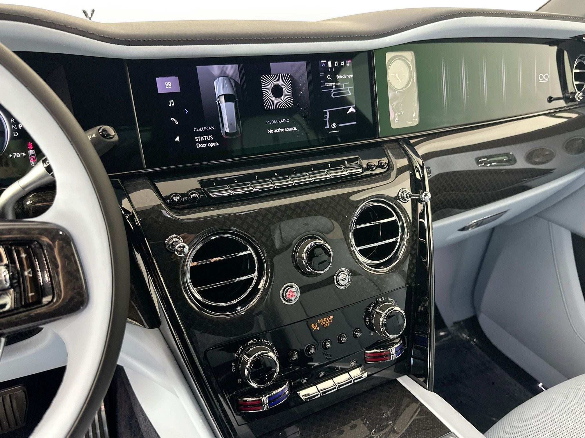 2026 Rolls-Royce Black Badge Cullinan Base