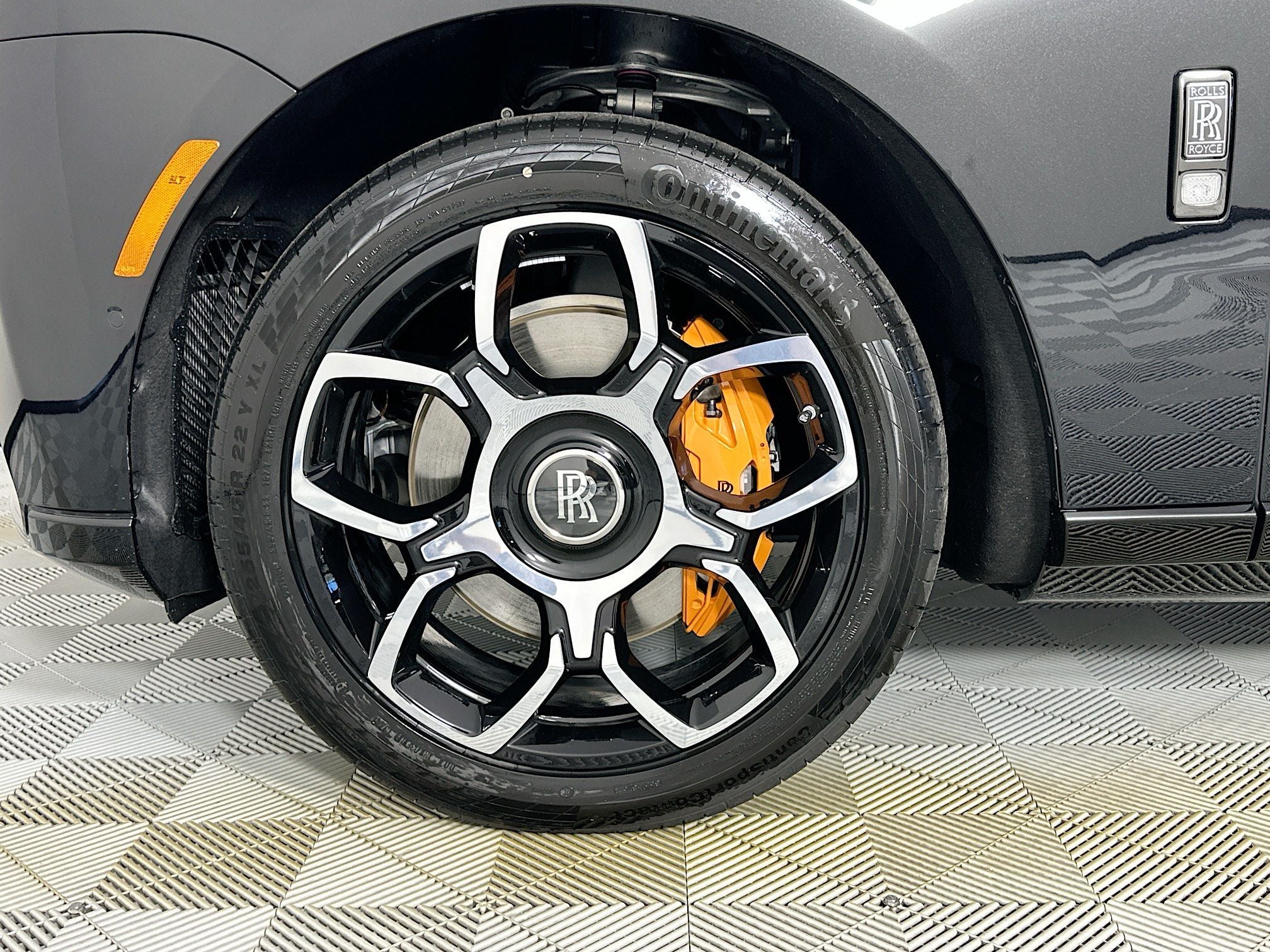 2026 Rolls-Royce Black Badge Cullinan Base