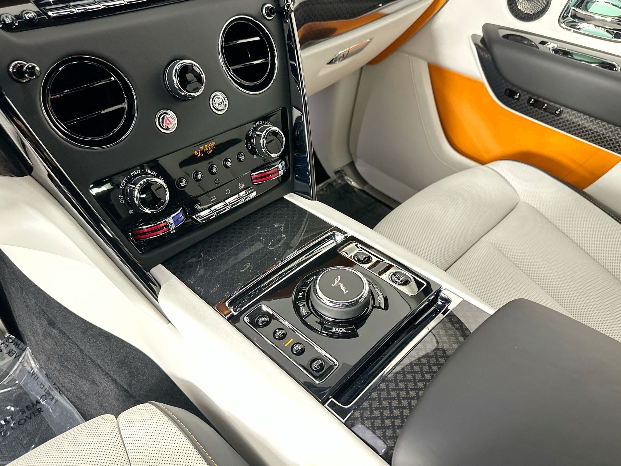 2026 Rolls-Royce Black Badge Cullinan Base