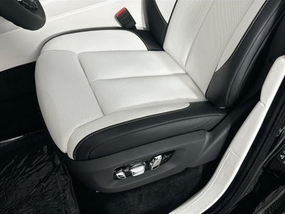 2026 Rolls-Royce Black Badge Cullinan Base