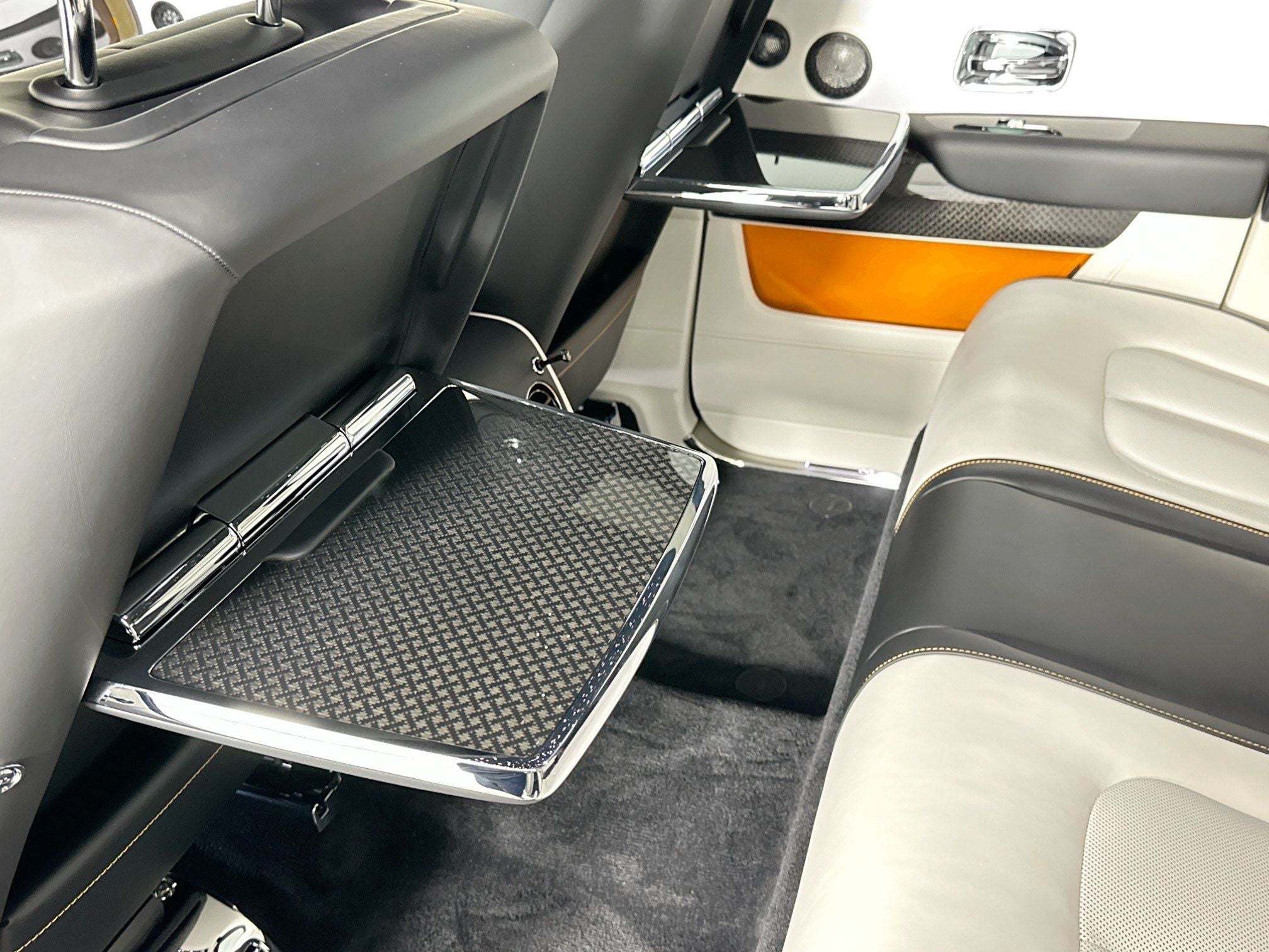 2026 Rolls-Royce Black Badge Cullinan Base