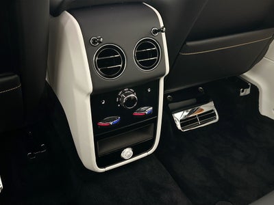 2026 Rolls-Royce Black Badge Cullinan Base