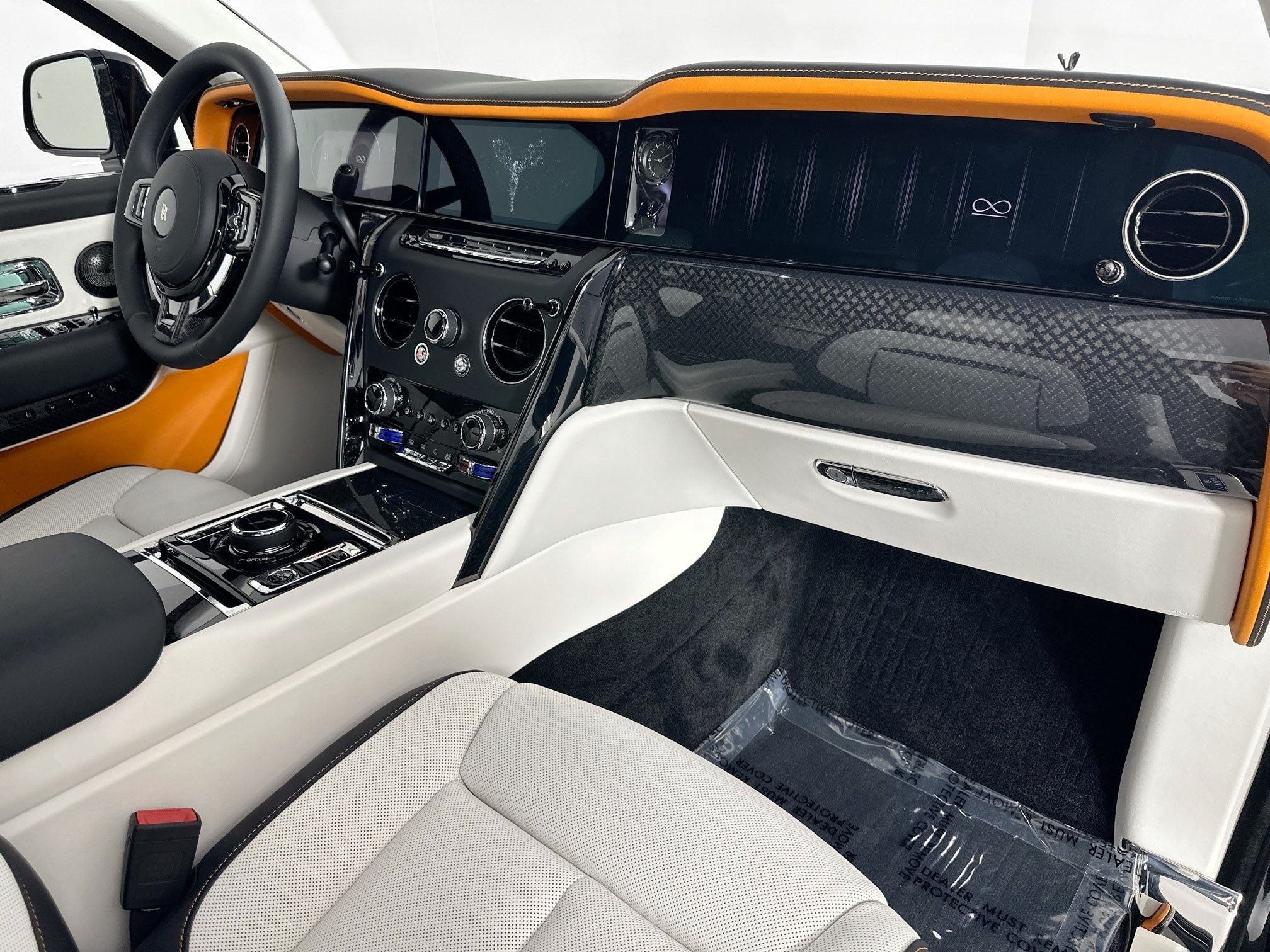 2026 Rolls-Royce Black Badge Cullinan Base