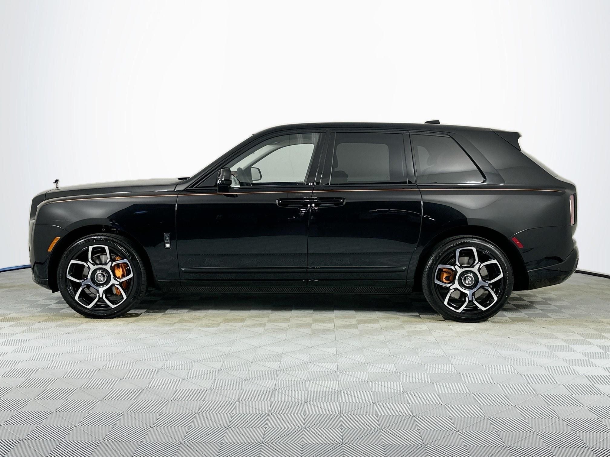 2026 Rolls-Royce Black Badge Cullinan Base
