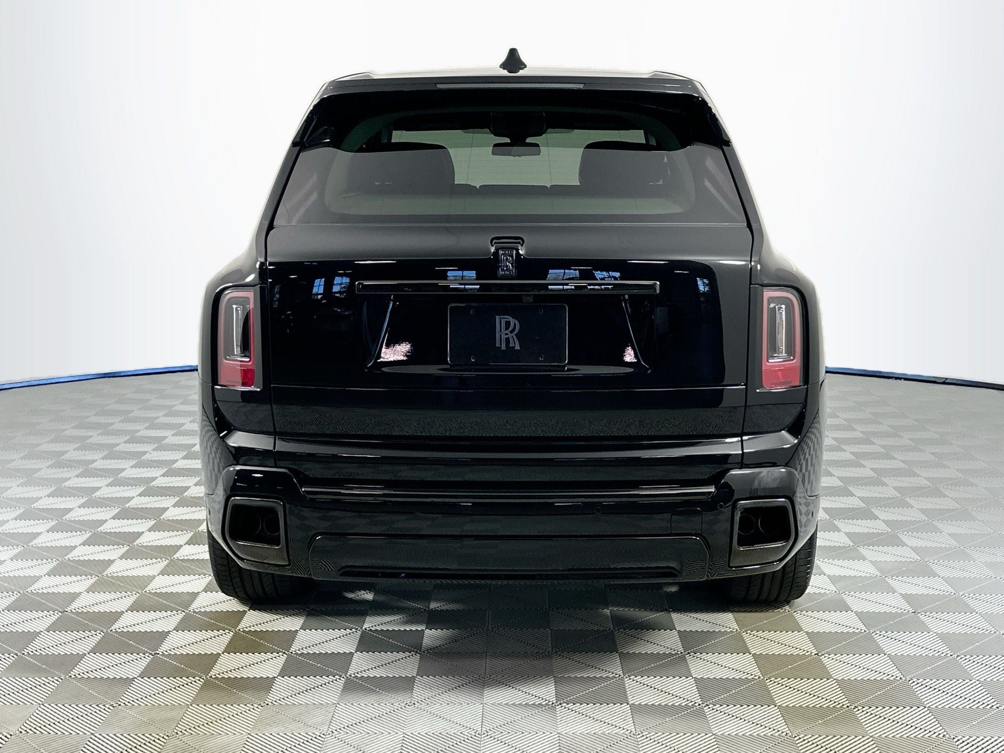 2026 Rolls-Royce Black Badge Cullinan Base