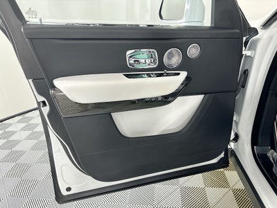 2023 Rolls-Royce Black Badge Cullinan Base