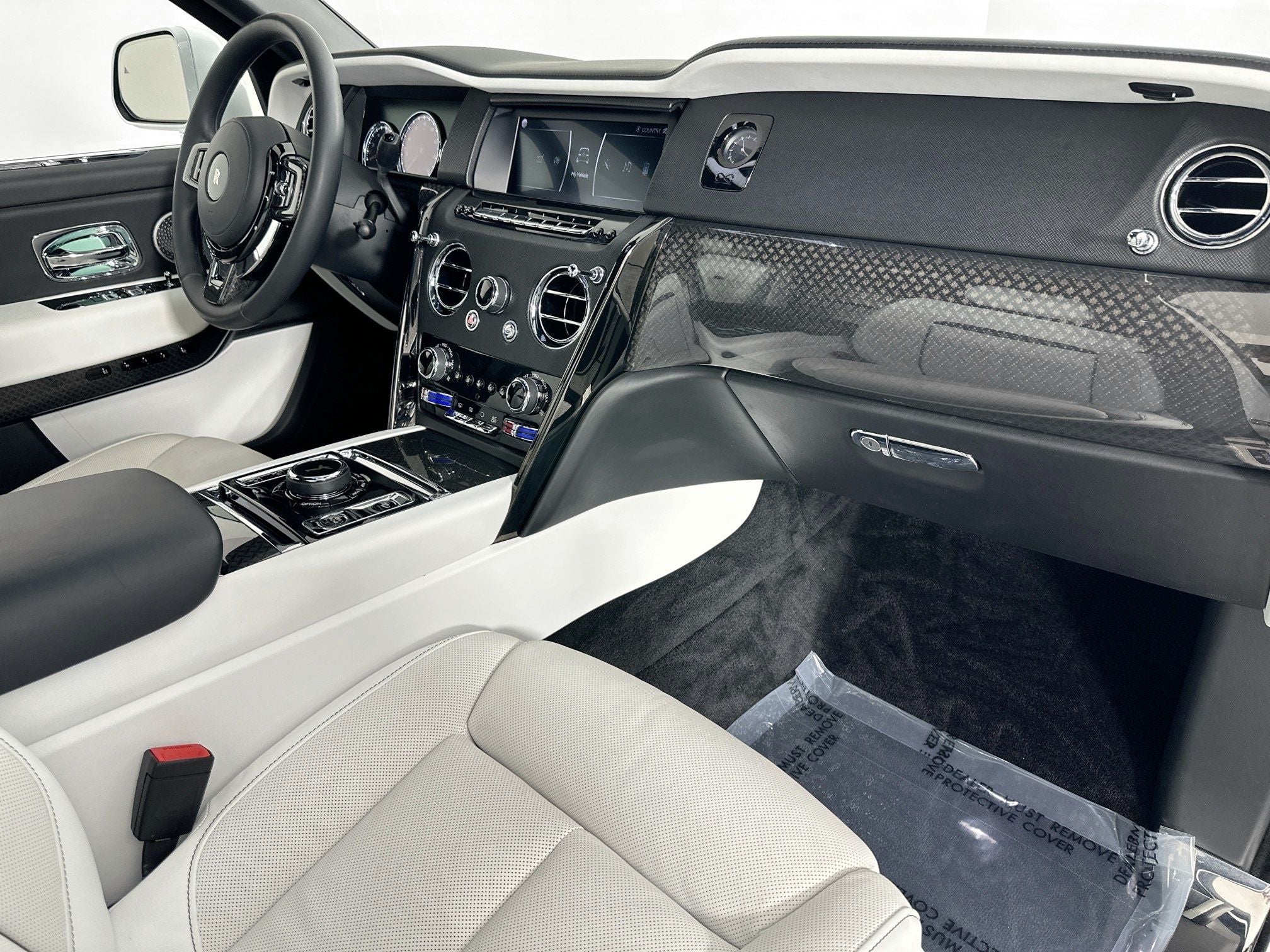 2023 Rolls-Royce Black Badge Cullinan Base