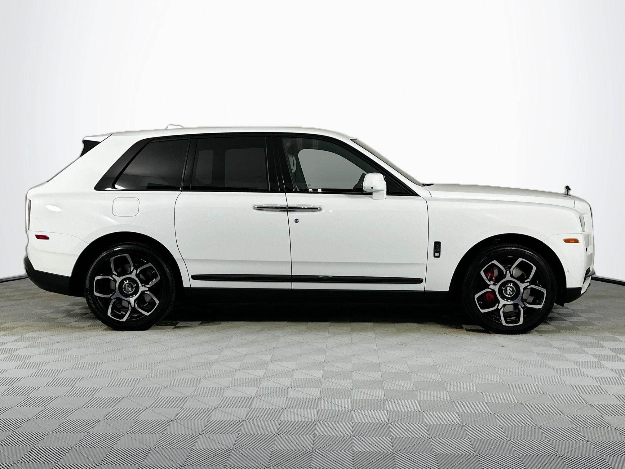2023 Rolls-Royce Black Badge Cullinan Base