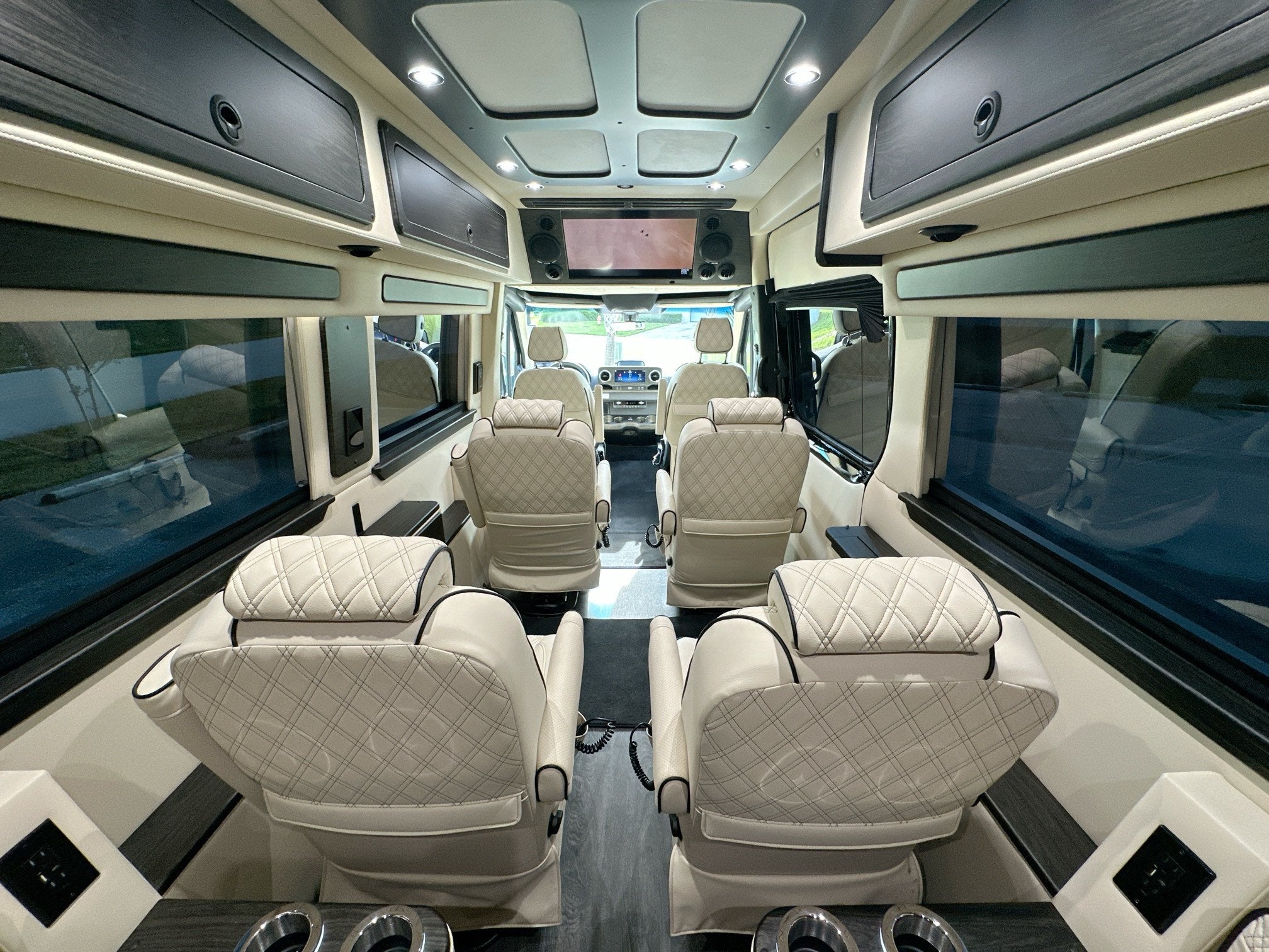 2025 Mercedes-Benz Luxe Cruiser Sprinter 3500 Cargo 170 WB High Roof