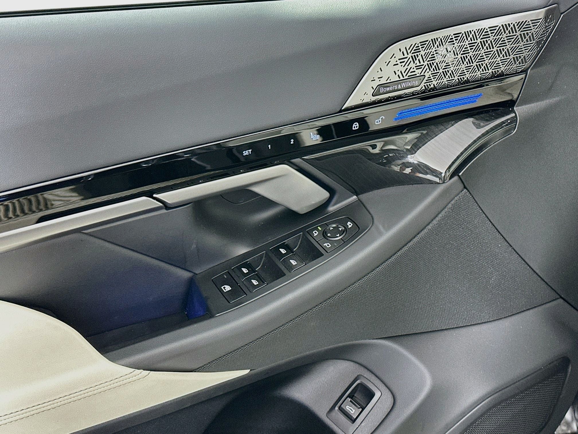 2025 BMW 5 Series 530i M Sport Package