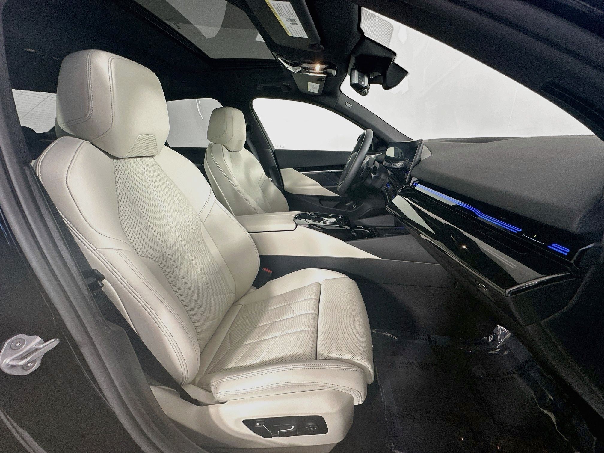 2025 BMW 5 Series 530i M Sport Package