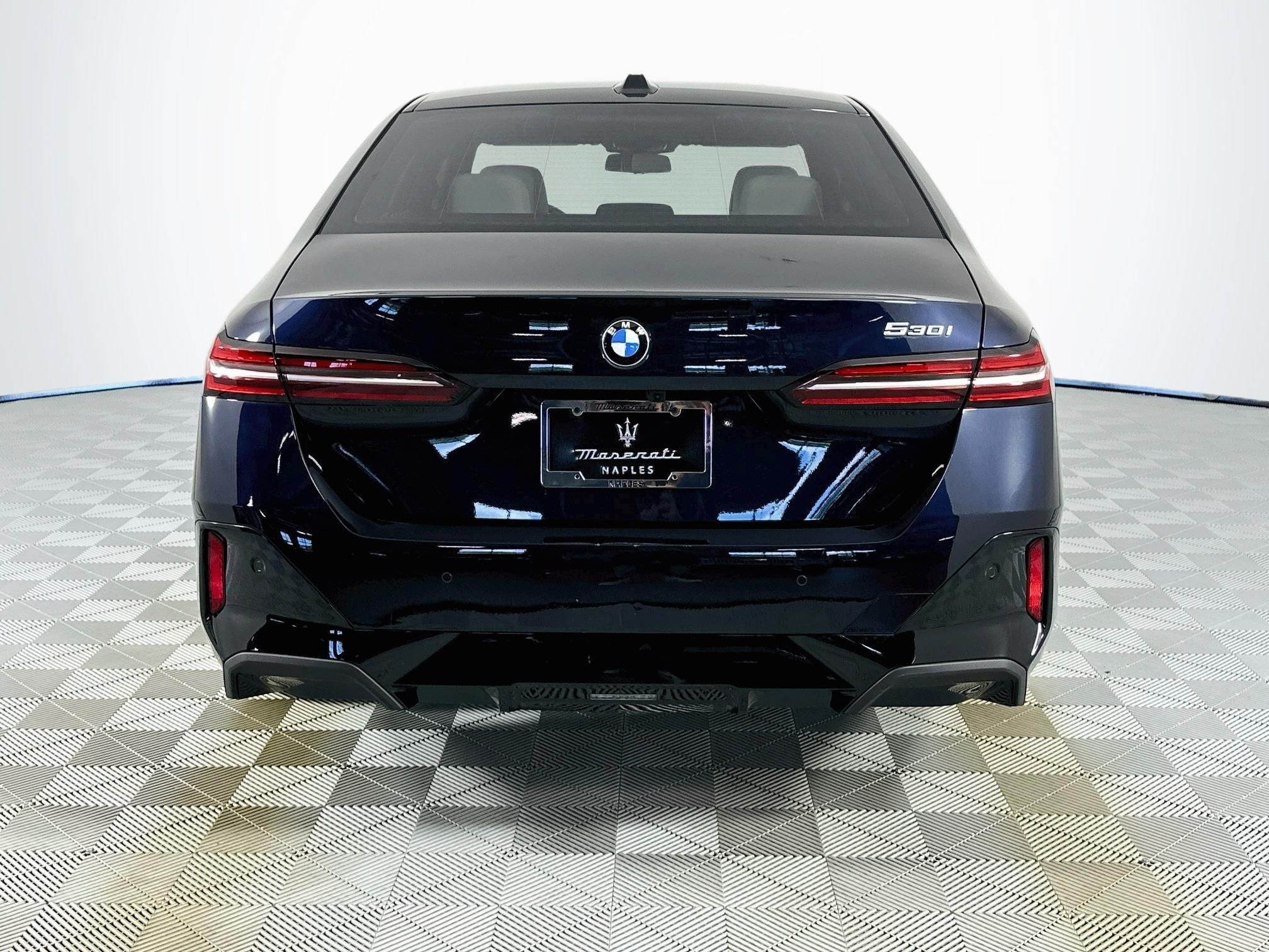 2025 BMW 5 Series 530i M Sport Package