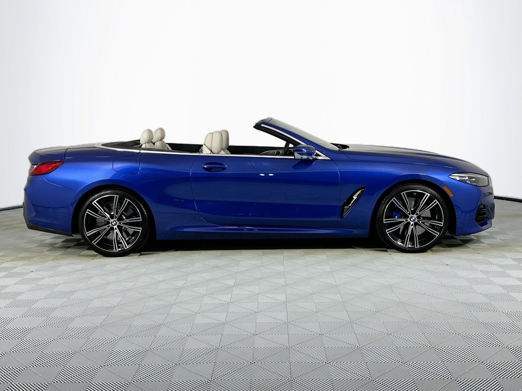 2024 BMW 8 Series 840i Convertible