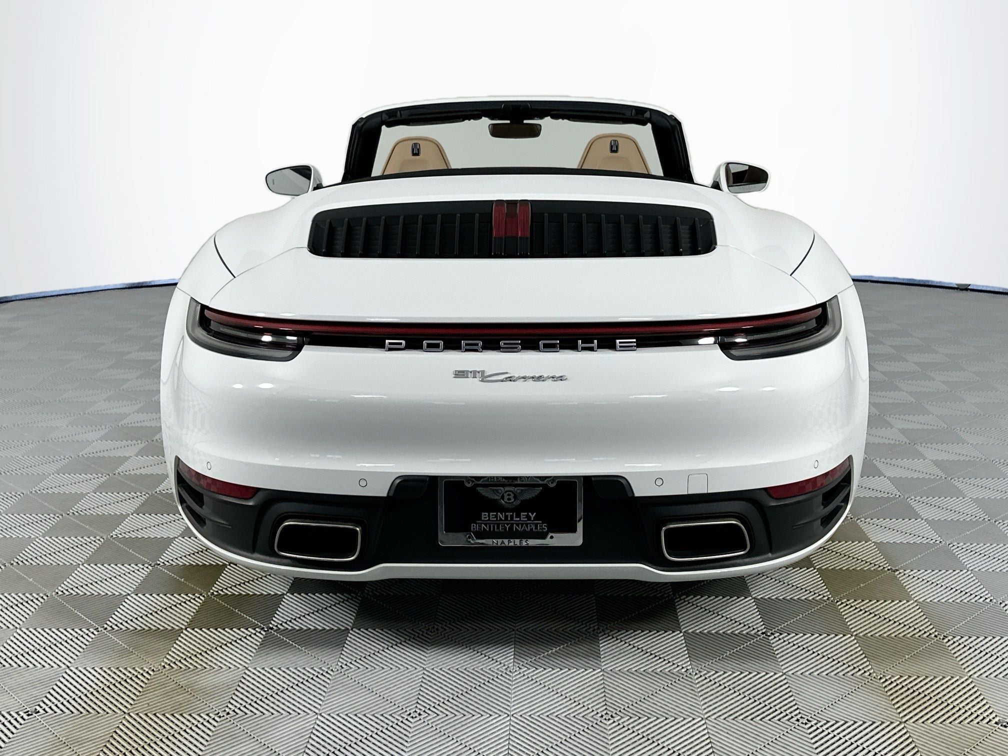 2022 Porsche 911 Carrera