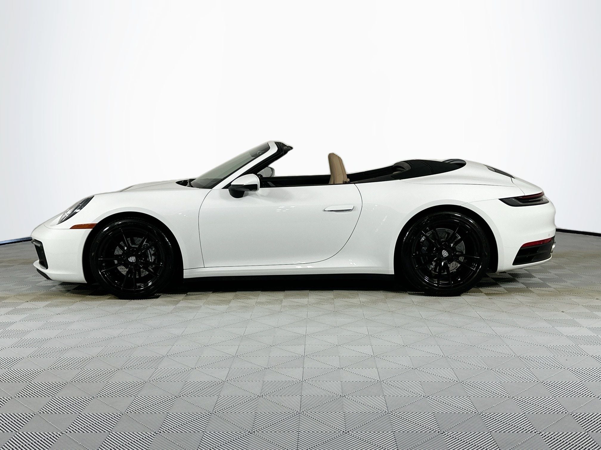 2022 Porsche 911 Carrera