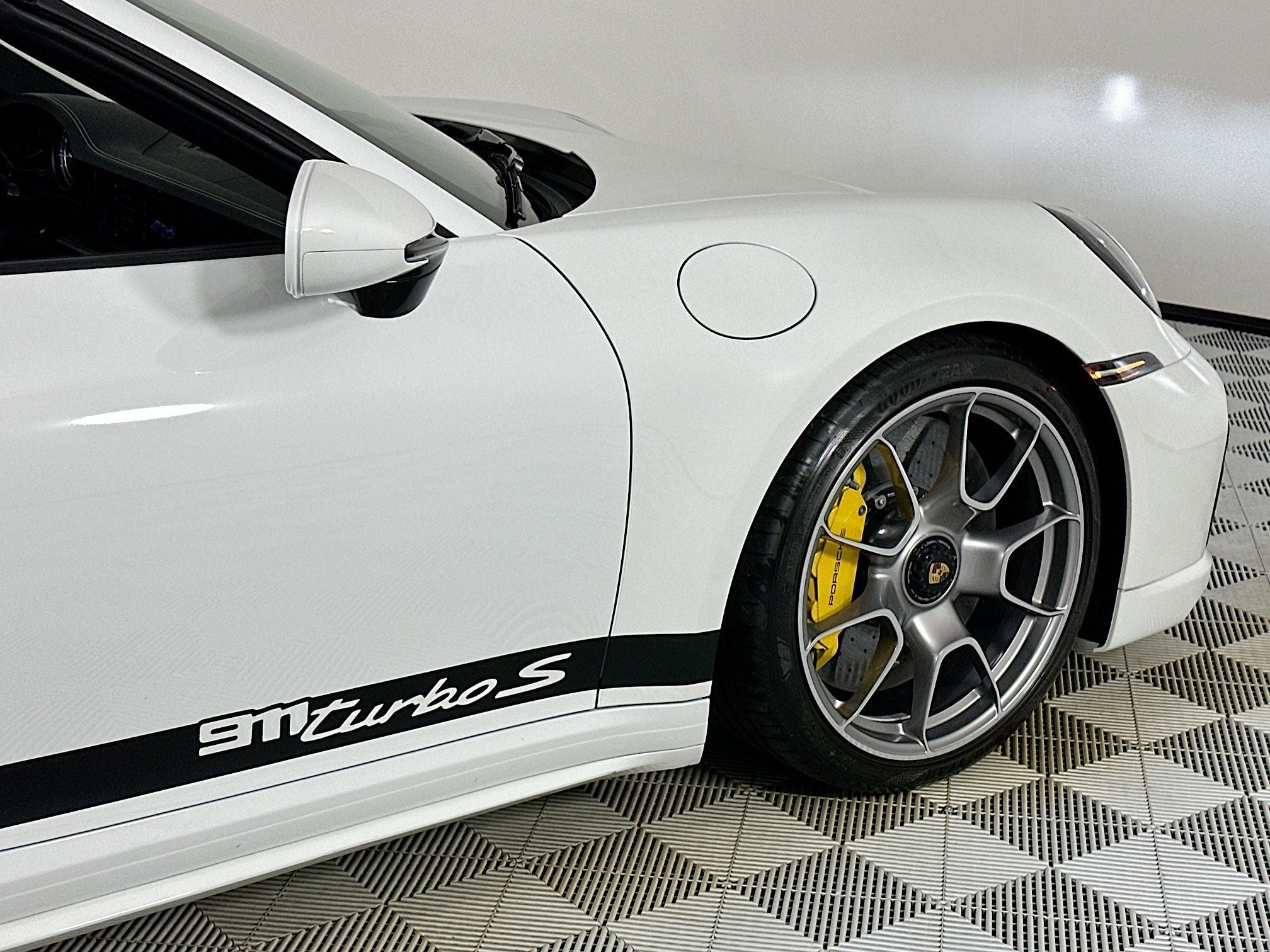 2024 Porsche 911 Turbo S Cabriolet