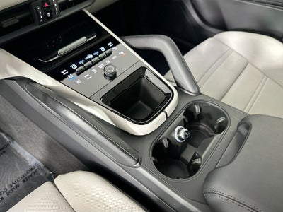 2025 Porsche Cayenne GTS