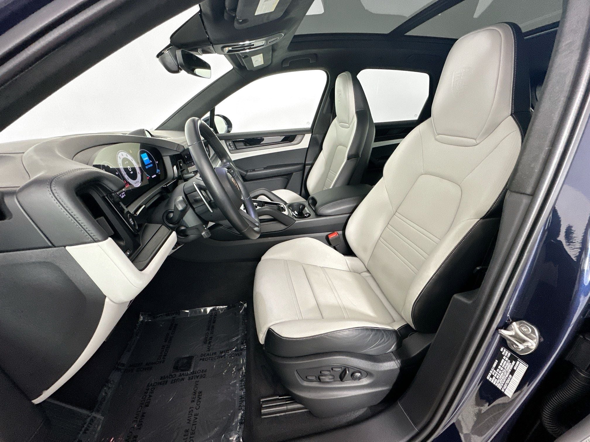 2025 Porsche Cayenne GTS