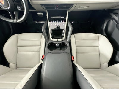 2025 Porsche Cayenne GTS